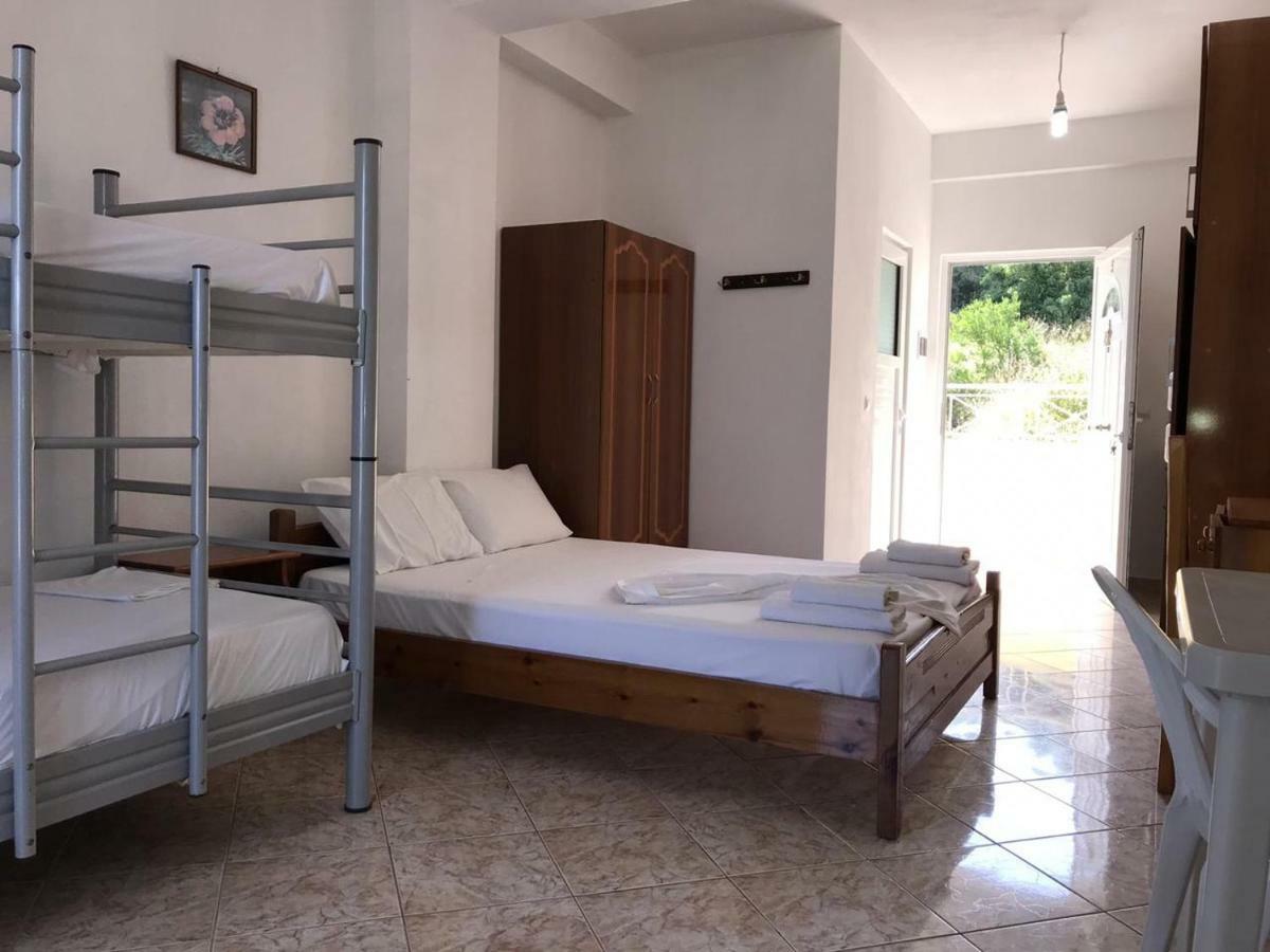 Henardi Apartments Ksamil Exterior foto